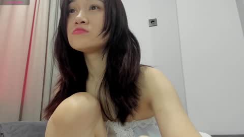 Aenie online show from 01.05.25