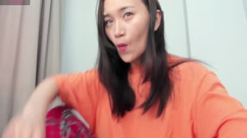 Aenie online show from 02.04.25