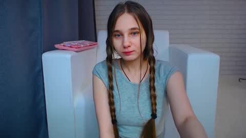 afeliya_shy online show from 02.04.25