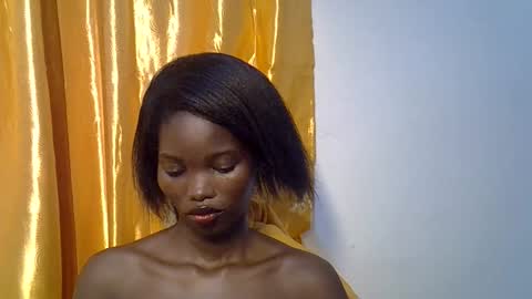 Snapshot of afri_kanaslim chatting on 10.26.25 afri kanaslim online show from 10.26.25