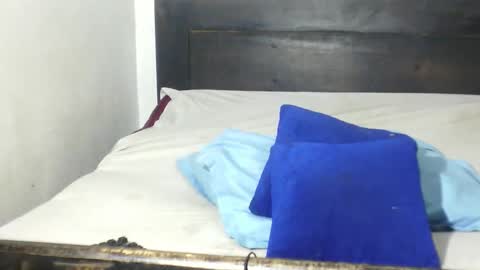 Mia  Friends online show from 03.01.26