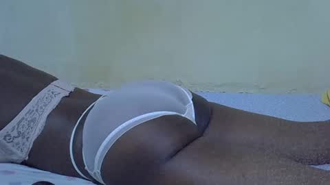 Snapshot of african_pussy2 chatting on 02.27.25 african_pussy2 online show from 02.27.25