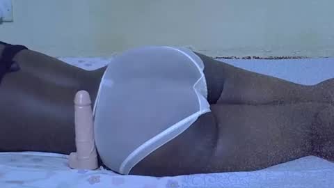 Snapshot of african_pussy2 chatting on 03.04.25 african_pussy2 online show from 03.04.25