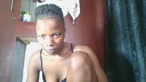 Snapshot of africanprincess24 chatting on 02.22.25 PHOEBE online show from 02.22.25