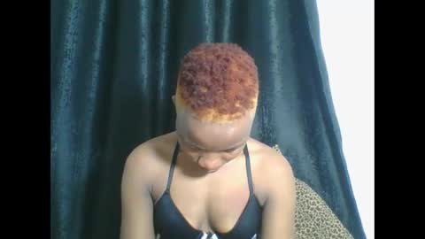 Snapshot of africanprincess24 chatting on 09.10.25 PHOEBE online show from 09.10.25