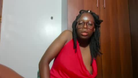 Leah online show from 01.12.25