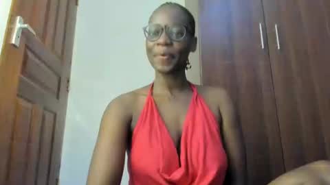 Leah online show from 03.10.25