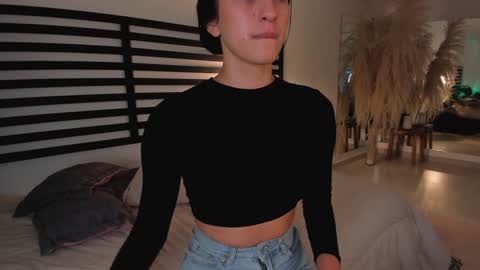 Emma online show from 12.04.24