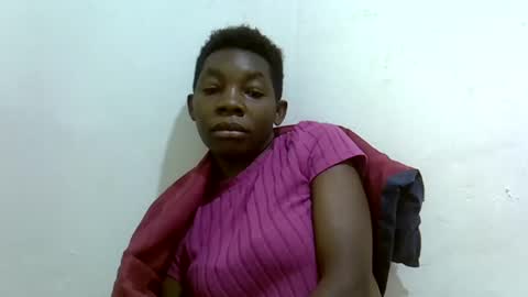 Snapshot of afronubians_ chatting on 01.25.25 pink and josphen online show from 01.25.25