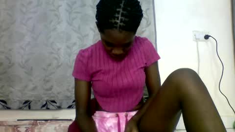 Snapshot of afronubians_ chatting on 01.31.25 pink and josphen online show from 01.31.25