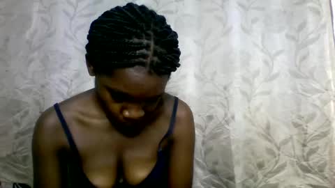 Snapshot of afronubians_ chatting on 02.04.25 pink and josphen online show from 02.04.25