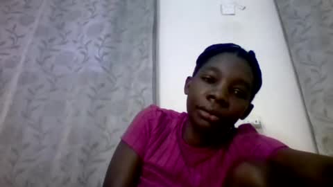 Snapshot of afronubians_ chatting on 02.16.25 pink and josphen online show from 02.16.25