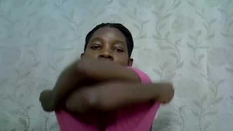 Snapshot of afronubians_ chatting on 02.17.25 pink and josphen online show from 02.17.25