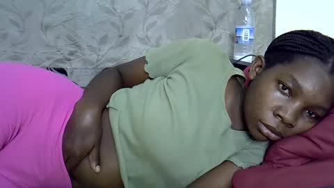 Snapshot of afronubians_ chatting on 02.21.25 pink and josphen online show from 02.21.25