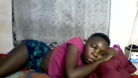 Snapshot of afronubians_ chatting on 03.05.25 pink and josphen online show from 03.05.25