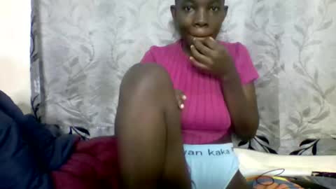 Snapshot of afronubians_ chatting on 03.06.25 pink and josphen online show from 03.06.25