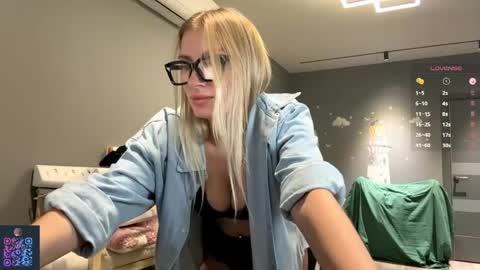 Mila -call me cute online show from 06.05.26