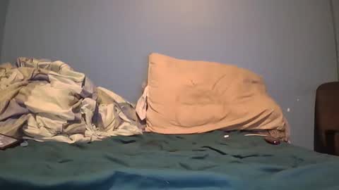 Snapshot of ag___ chatting on 09.19.25 ag___ online show from 09.19.25