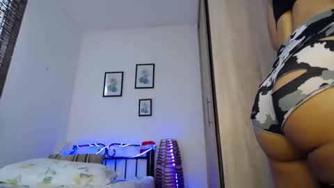 Snapshot of agata_fenix chatting on 12.31.24 DIANA online show from 12.31.24