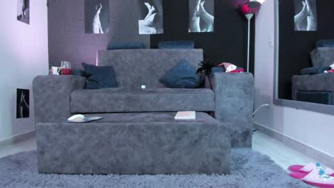 Agata Collinss online show from 12.12.24