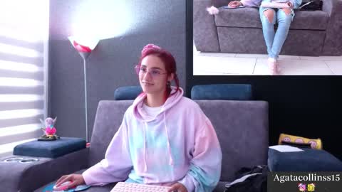 Agata Collinss online show from 11.28.25