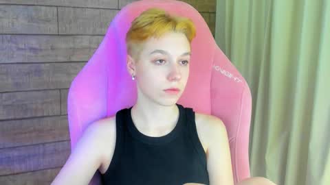 Snapshot of agatagate chatting on 02.04.26 AgataGate online show from 02.04.26