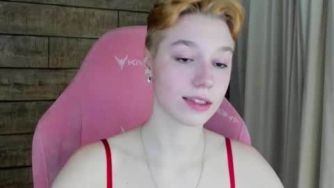 Snapshot of agatagate chatting on 02.07.26 AgataGate online show from 02.07.26