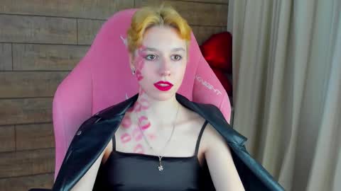 Snapshot of agatagate chatting on 02.22.26 AgataGate online show from 02.22.26