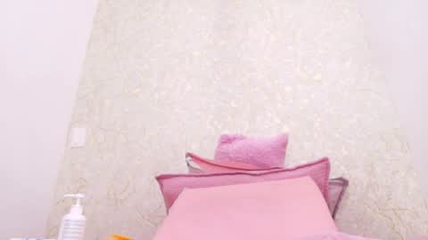 Snapshot of agatha__lee chatting on 12.15.24 AGHATA online show from 12.15.24