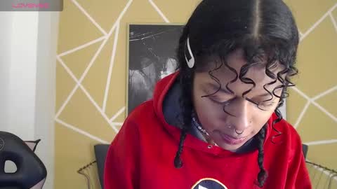 Snapshot of agatha_amaya chatting on 10.21.25 agatha_amaya online show from 10.21.25