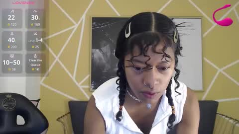 Snapshot of agatha_amaya chatting on 10.24.25 agatha_amaya online show from 10.24.25