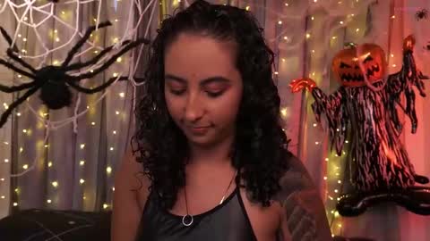 Snapshot of agatha_collinss chatting on 10.07.25 Val inst agatha clls online show from 10.07.25