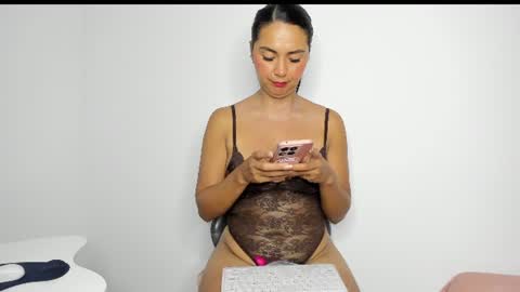 Snapshot of agatha_fox7 chatting on 06.18.26 Agatha fox online show from 06.18.26