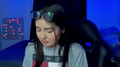 Cat online show from 11.22.25