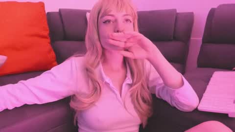 Snapshot of agathaa_ks_ chatting on 02.16.25 Camila 2 online show from 02.16.25