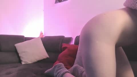 Camila     2 online show from 12.18.25