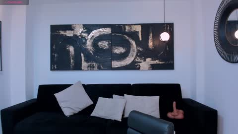 Agatha online show from 01.02.25