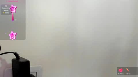 Snapshot of agathalombardi chatting on 01.27.25 Agatha online show from 01.27.25