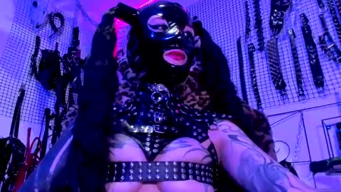 Snapshot of agathamoonn chatting on 02.27.25 Agatha Fox online show from 02.27.25