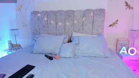 Agatha Owens online show from 02.07.25