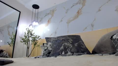    online show from 12.08.24