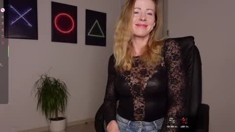 Agelina Lilly Laura online show from 03.01.25