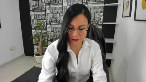 Aghata Moon online show from 12.02.24