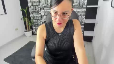 Aghata Moon online show from 12.10.24
