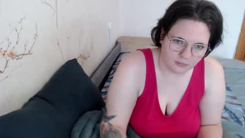 Aglaya Fame online show from 02.04.25