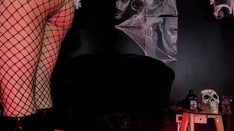 agnes_jones online show from 10.15.25