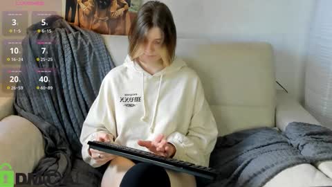 Agnes online show from 09.18.25