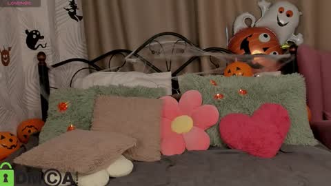 Agnes online show from 10.26.25