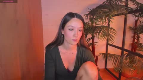 Agnes online show from 12.08.24