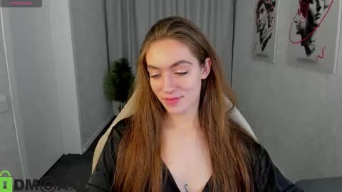 Snapshot of agnes_wells chatting on 10.23.25 agnes wells online show from 10.23.25